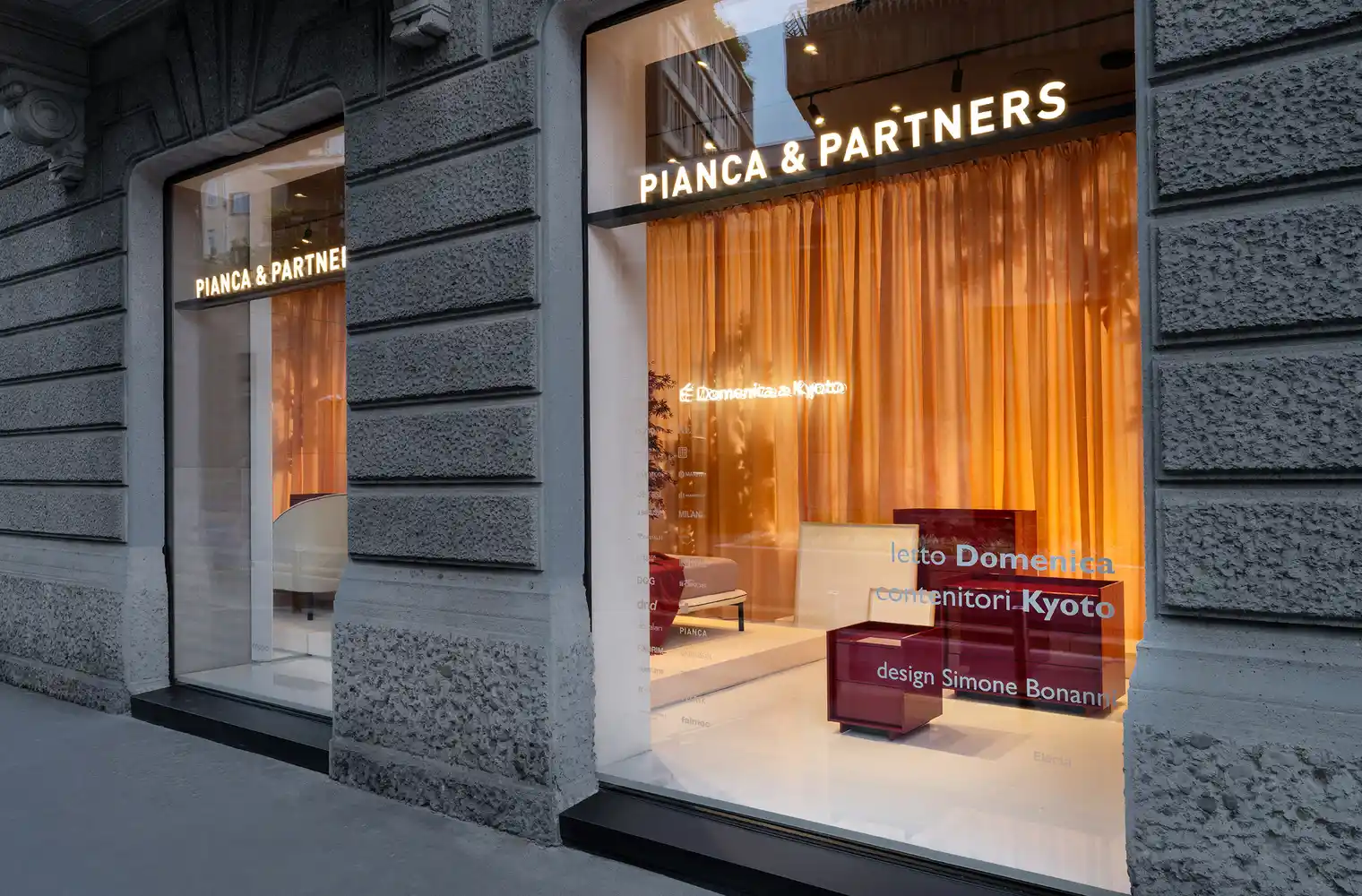 comunicare un brand pianca partners vetrina